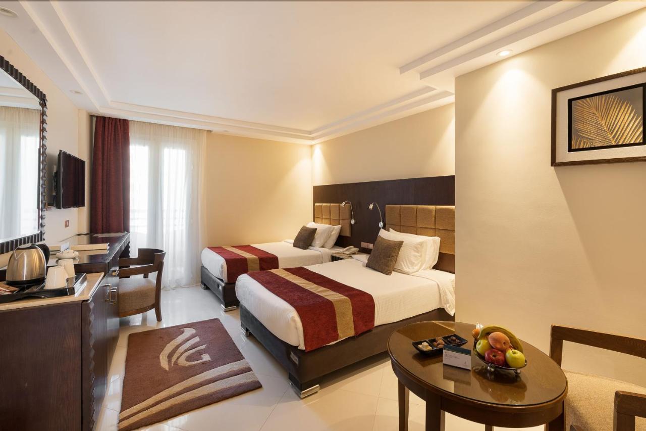 Grand Ocean El Sokhna Hotel Ain Sukhna Exterior photo A room at the hotel