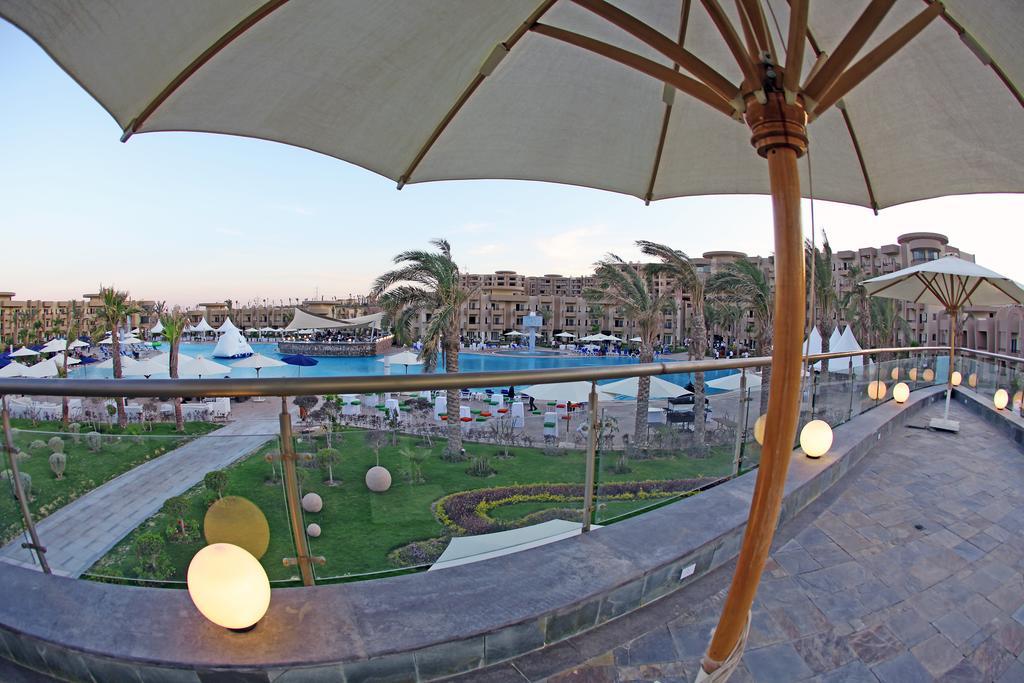 Grand Ocean El Sokhna Hotel Ain Sukhna Exterior photo The resort's pool area
